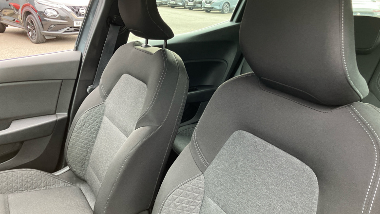 Renault Clio 1.0 TCe 100 Play 5dr Petrol Hatchback